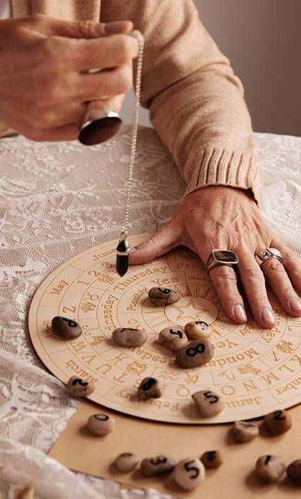 Horoscope-Reading_2